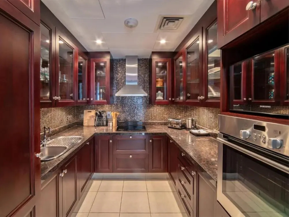 Elegant Escape of Downtown