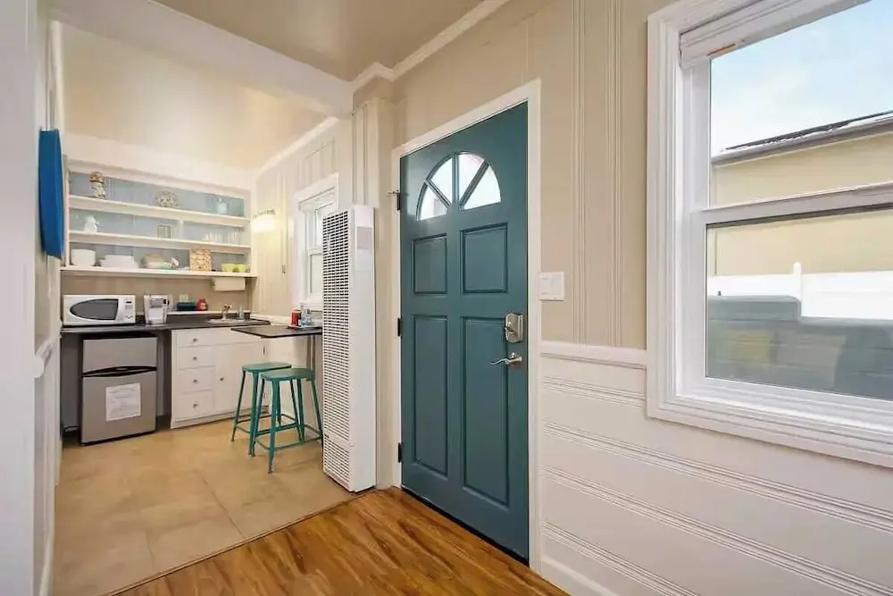 Steps to Newport Harbor, Balboa Fun Zone + Dock Access 2 Edgewater Studios