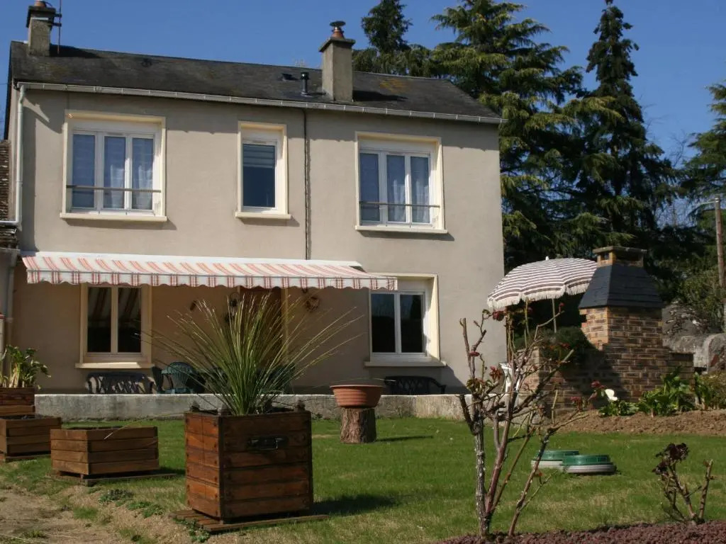 Maison confortable avec jardin, proche centre-ville et circuit 24h du Mans - FR-1-410-271
