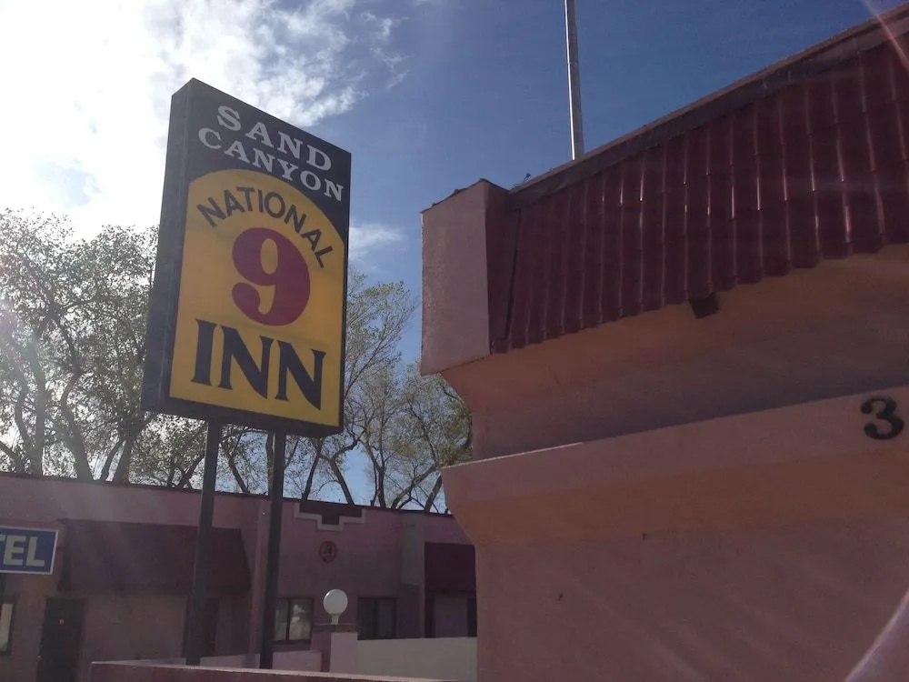 National 9 Inn Sand Canyon