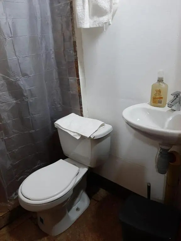 Casita familiar de campo condina