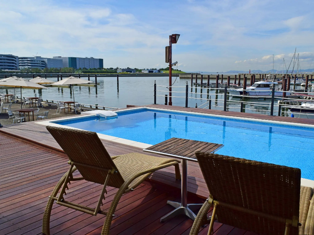 Osaka Hokko Marina HULL