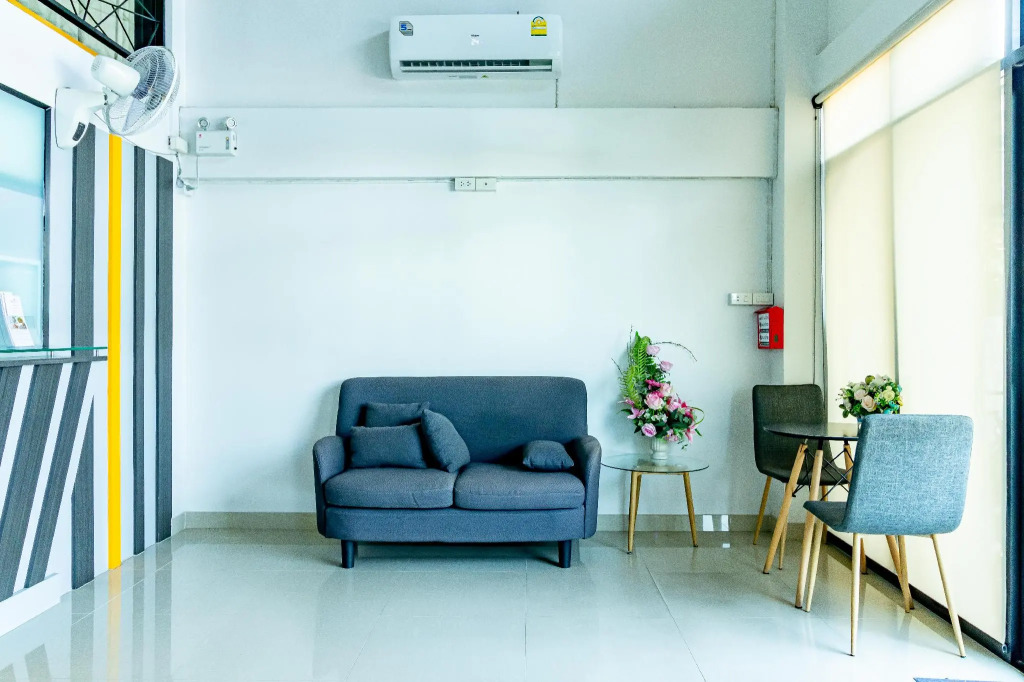 Riski Residence Bangbuathong