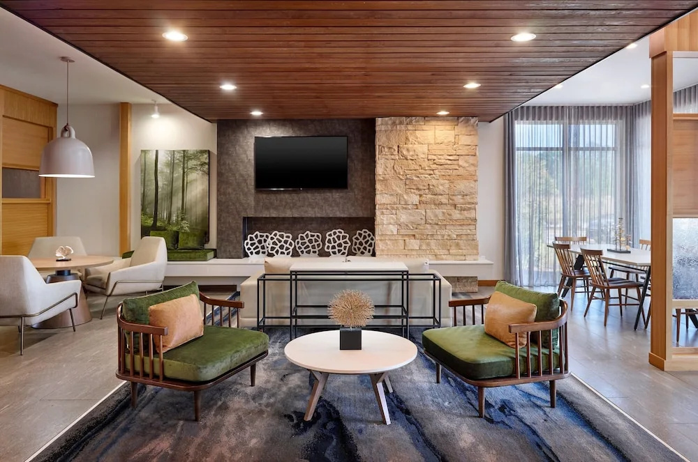 Fairfield Inn & Suites by Marriott Locust Grove I-75 South