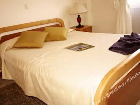 Sunshine Hotel