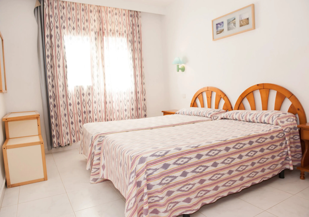 Apartamentos Sol Romántica by DOT Suites