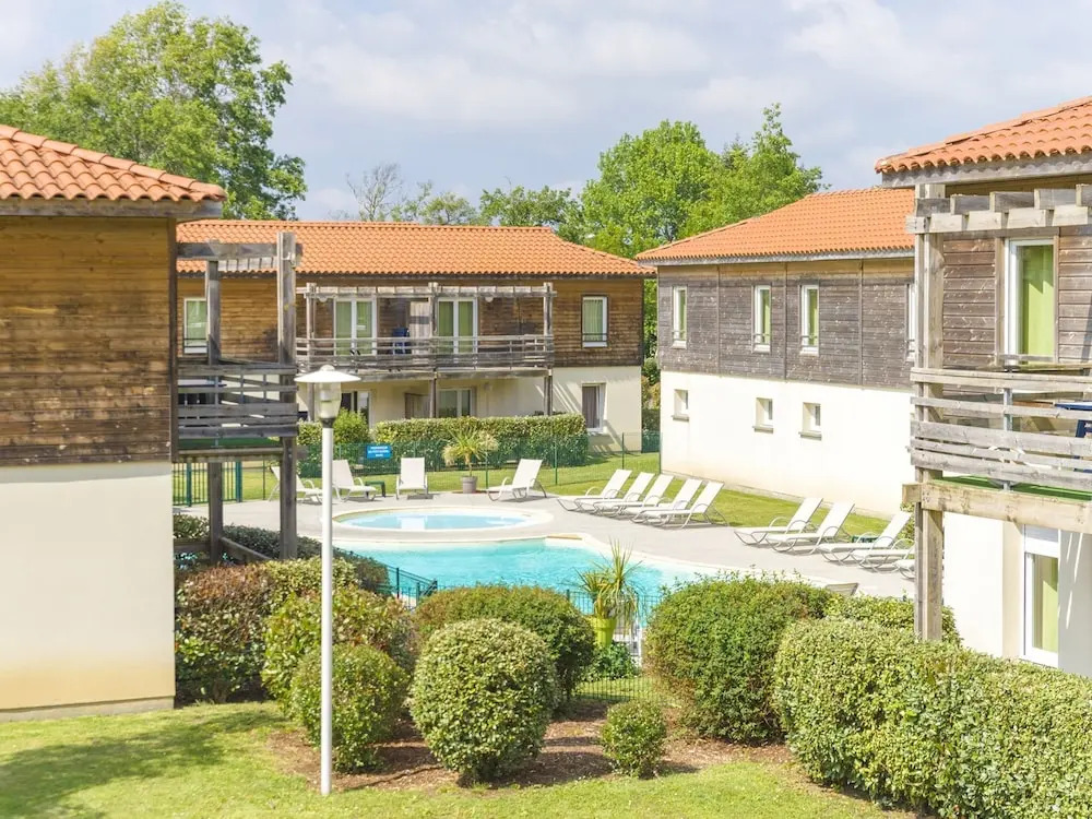Nice Apartment With a Dishwasher Near a Recreational Lake