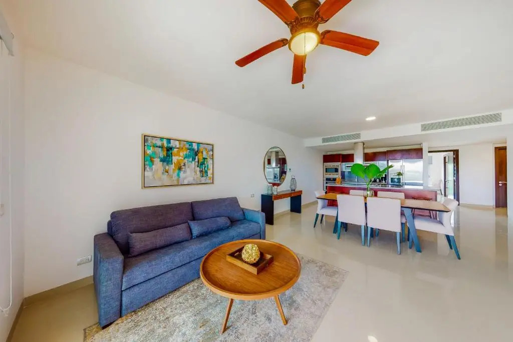 Hakuna Matata 725N at Mareazul Beachfront