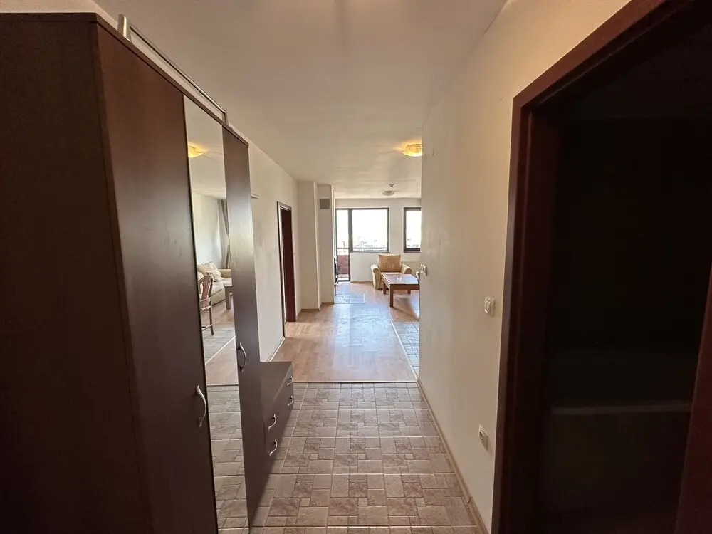 Spacious Mountain View Apartment