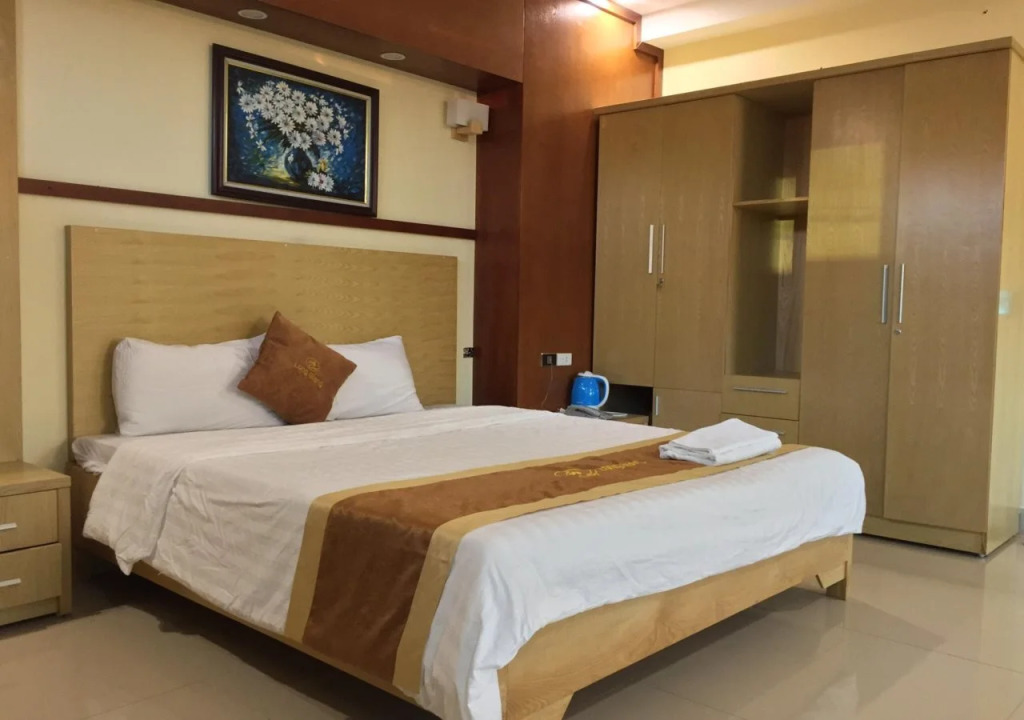 Long Giang Hotel