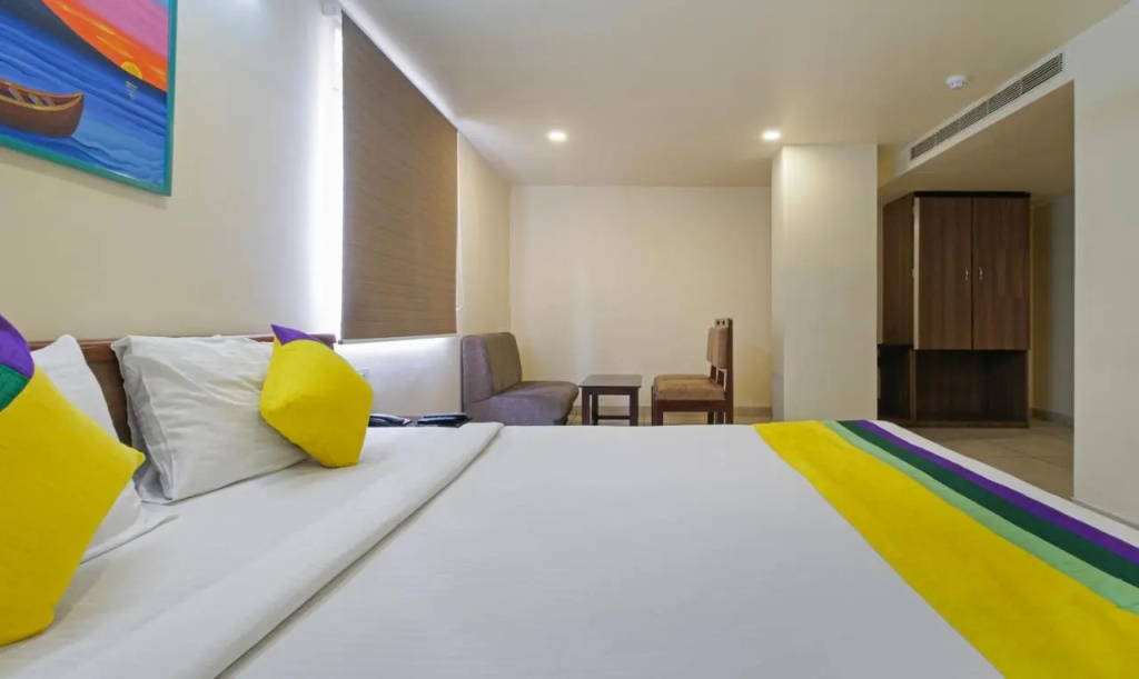 Itsy Hotels N Square