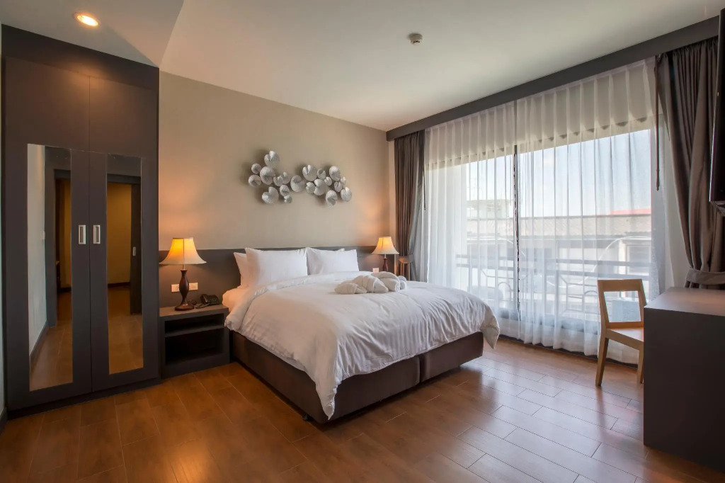 Civilize Hotel