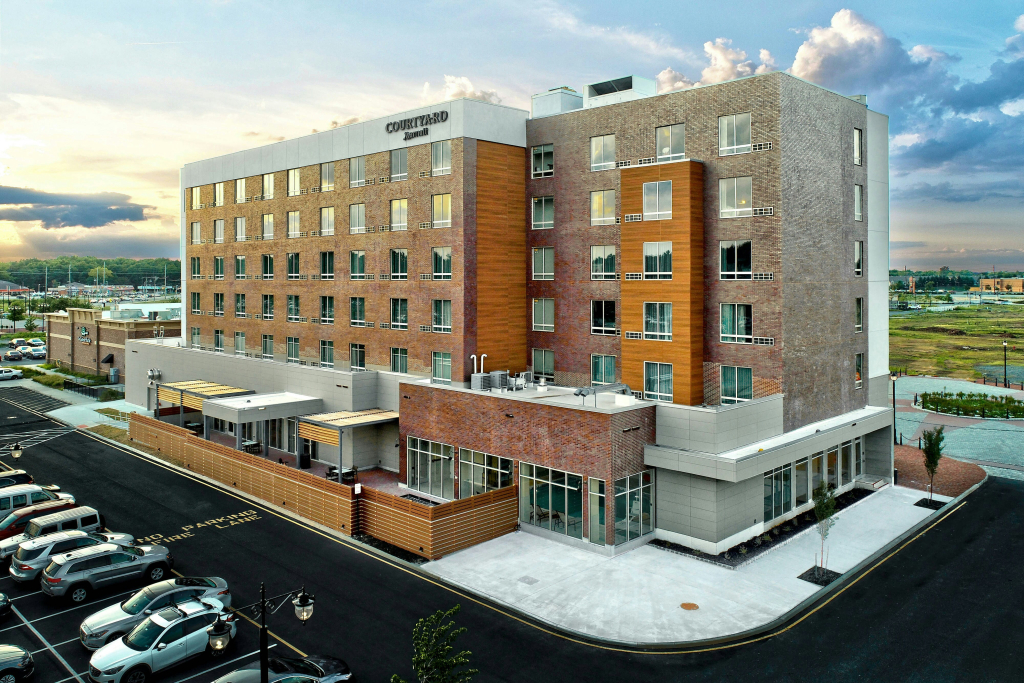Courtyard by Marriott North Brunswick