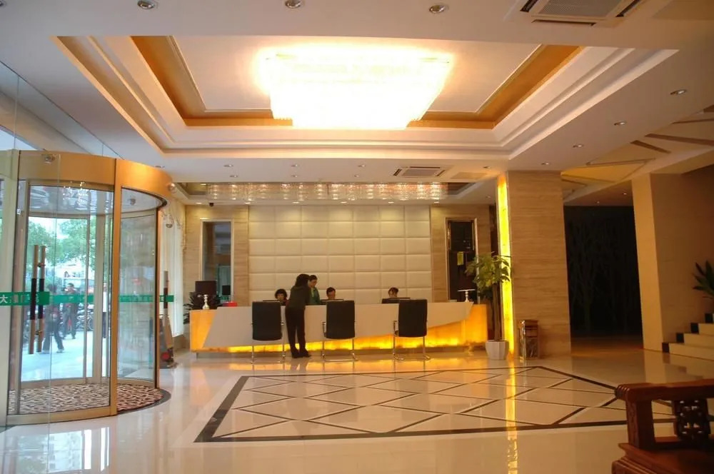 City Comfort Inn Guilin Railway Station Overpass