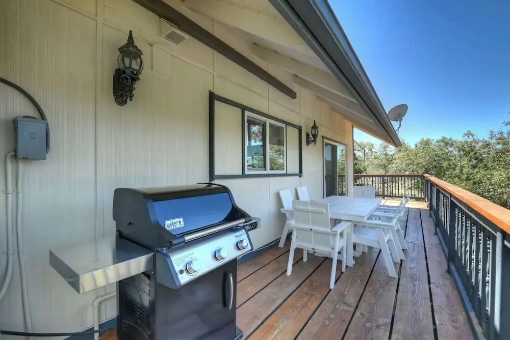 Casa Del Lago Spacious 4 Story Gated Home