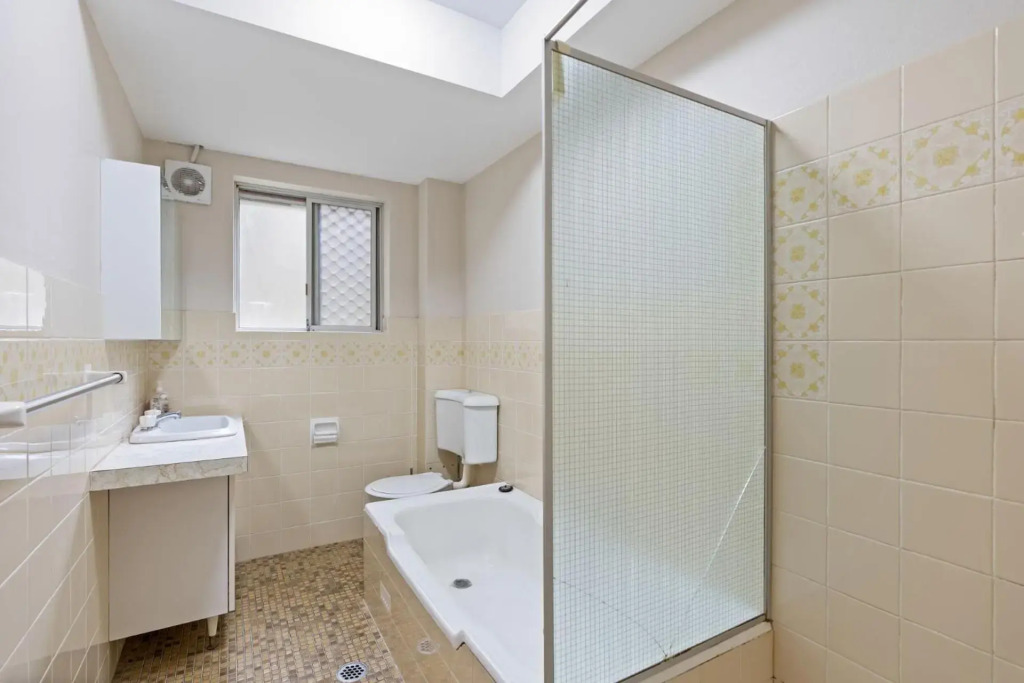 Jewel Court Unit 1