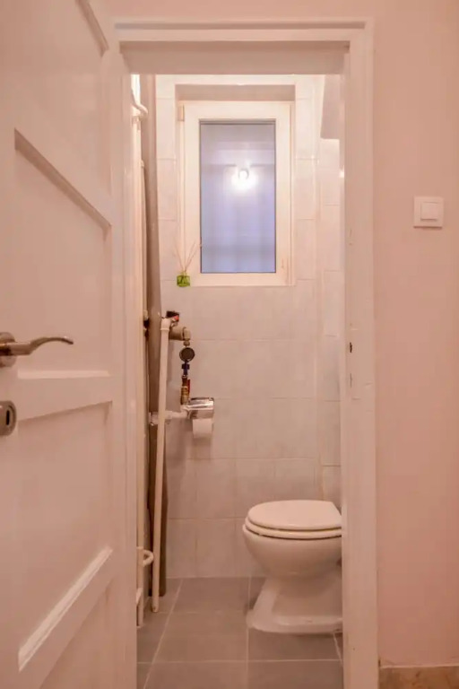 FM Deluxe 2-BDR Apartment - La La Land