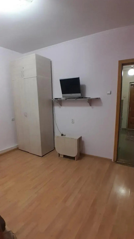 2 bedroom apartment on Ploshcha Rynok