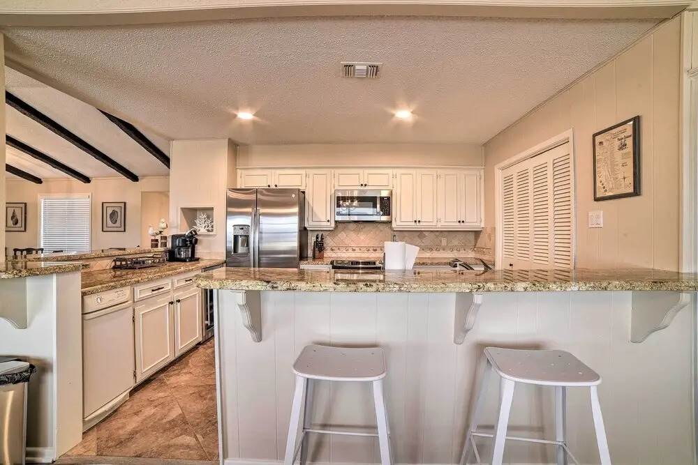 Private Dock: Charming & Spacious Rockport Abode!