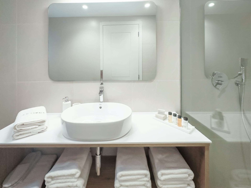 ASTIKON Xenofontos Suites