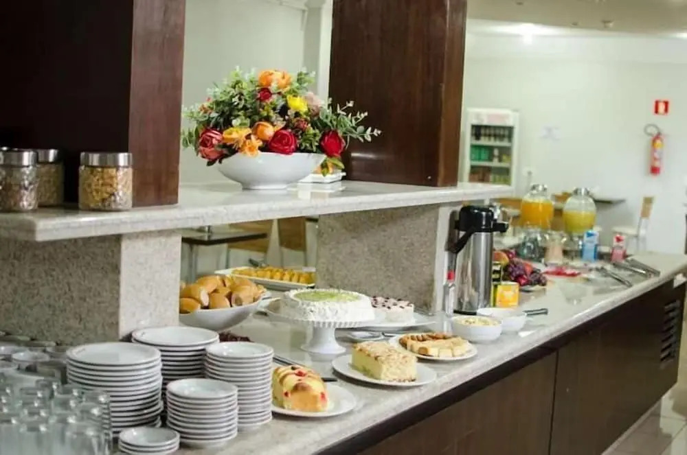 Serras Hotel