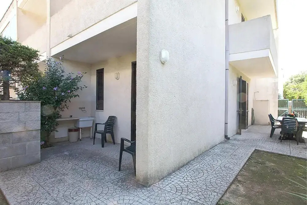 Villetta dei Pini with pool in residence