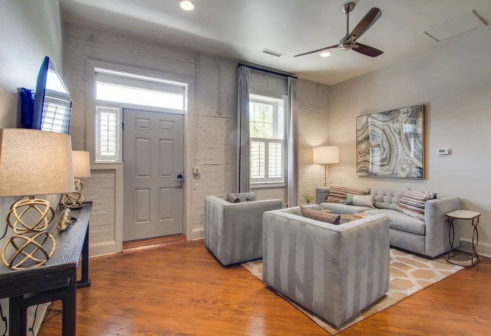 563 King Signature Apartments