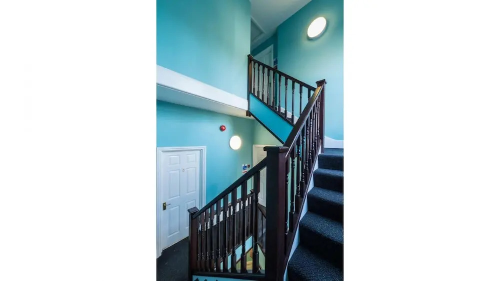 1 Bedroom in Kew Gardens - Clarendon Garden