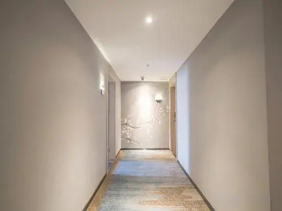 Liza Hotel