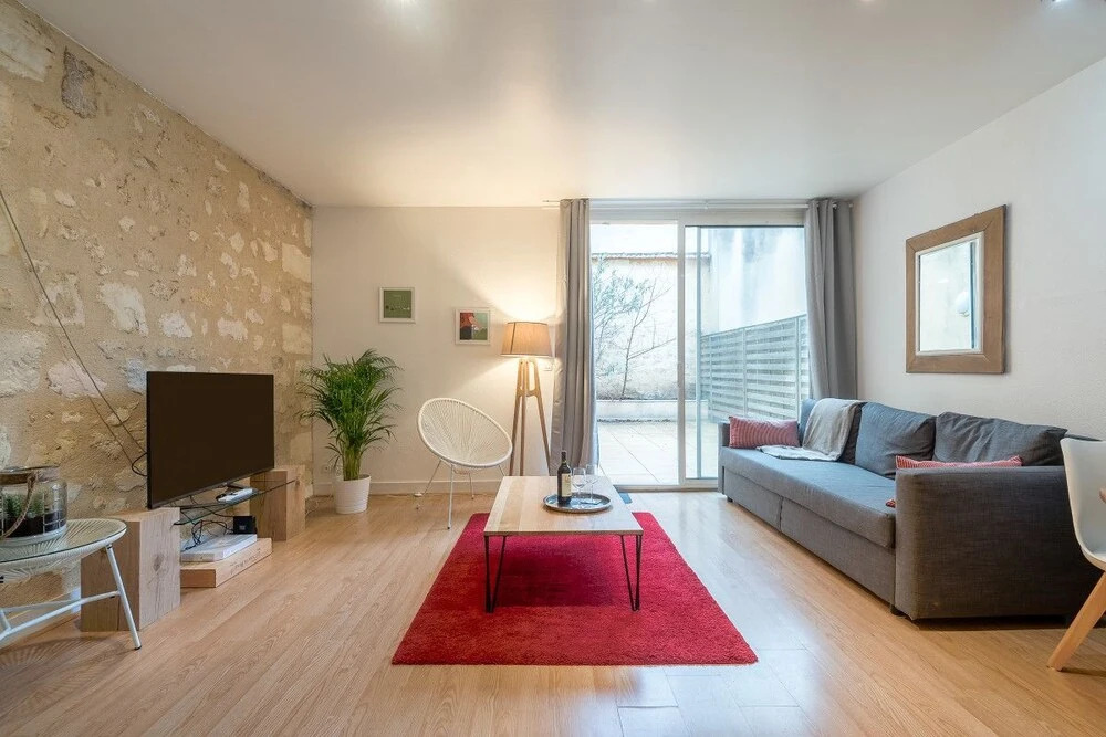 Nice Apartment With Terrace and Parking