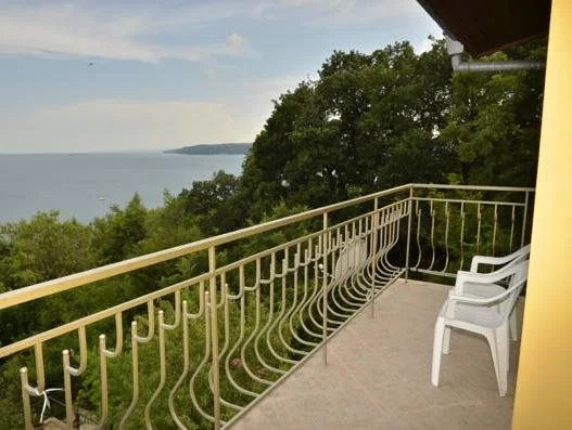 Plamena Guest House
