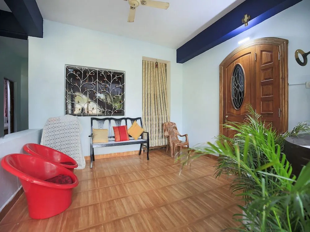 OYO 7476 Braganza Guest House