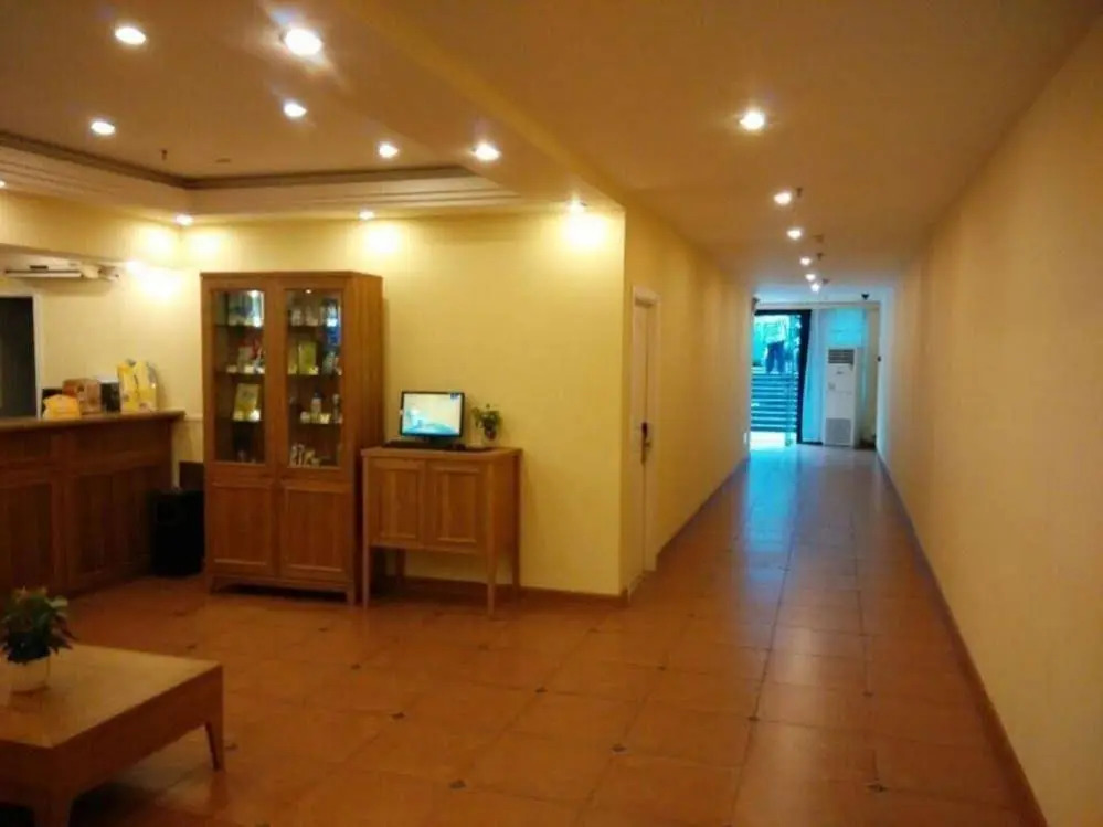 Home Inn Hotel