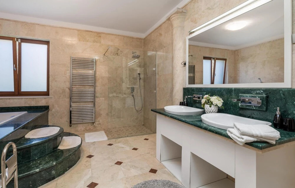 Beautiful Home In Veprinac With House Sea View