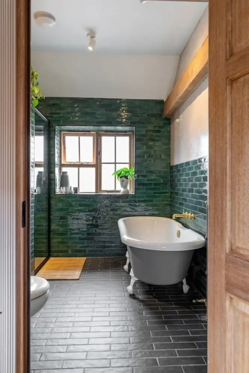 Morden Rustic Country Converted Stable, Kent Downs