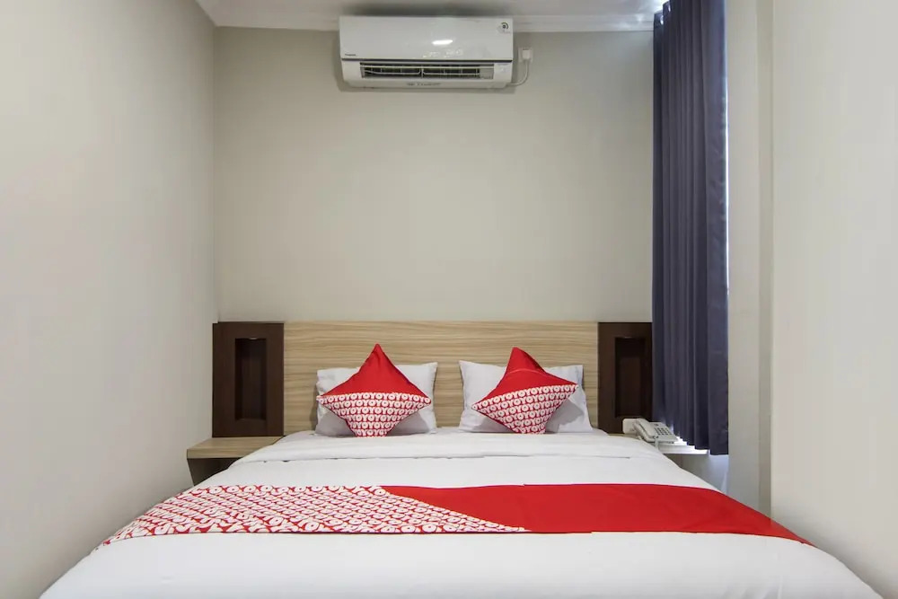 Stay At H by OYO Rooms