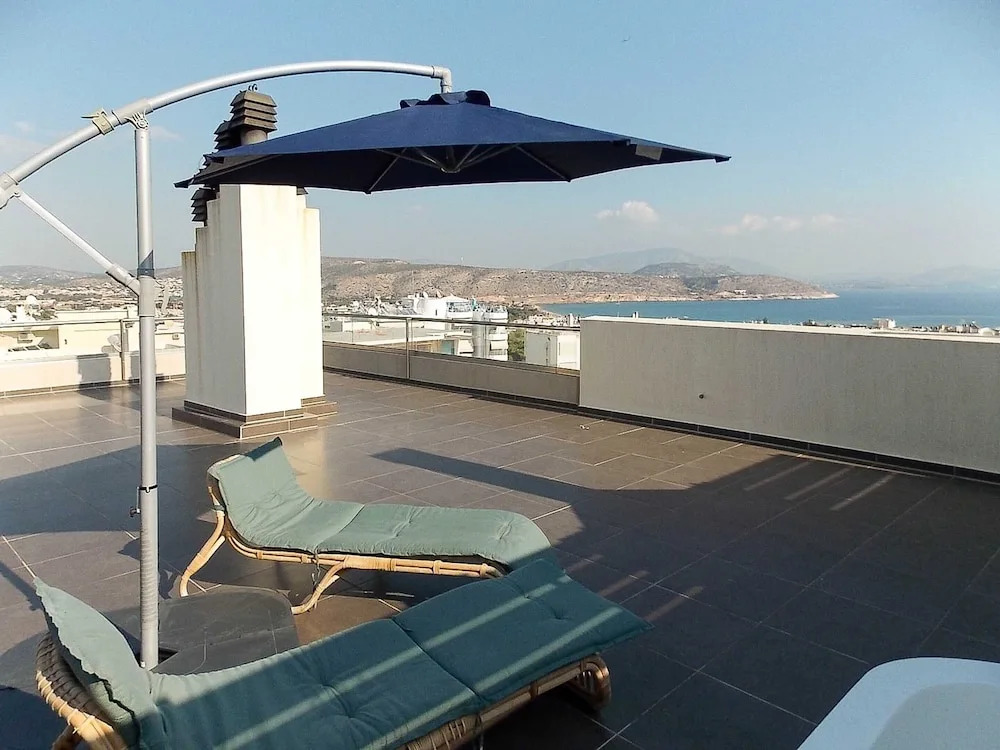 Stylish 2 Bedroom Apartment Spectacular Sea View