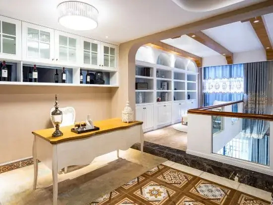 Azure · Xiaozhu Homestay (Dali Mansion Airport Branch)