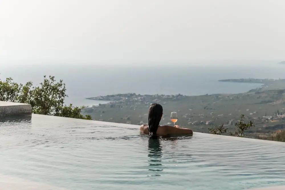Monolithoi Villas