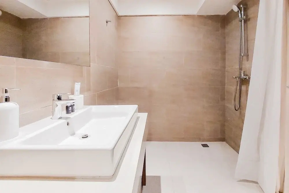 Fancy And Nice Studio Apartment Carstensz Residence