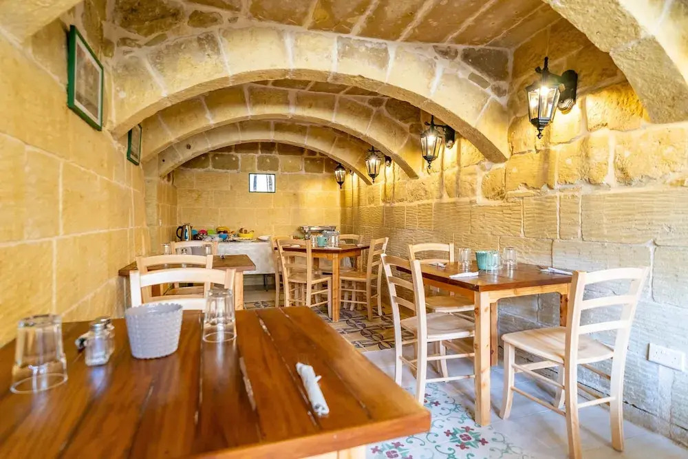 Ta' Pinu B&B