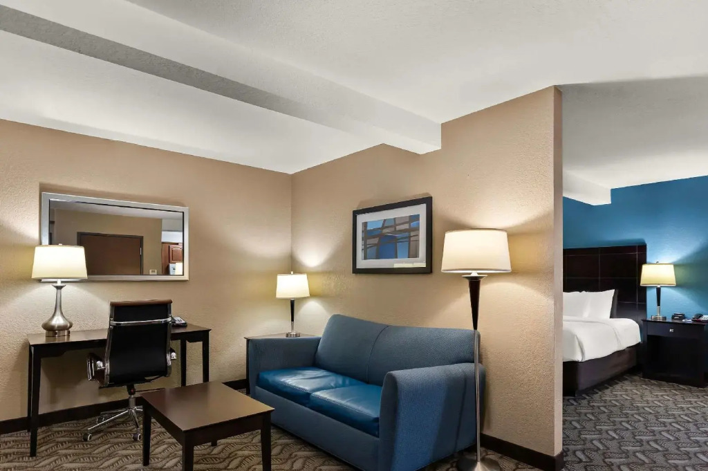 Comfort Inn & Suites Springfield I-55