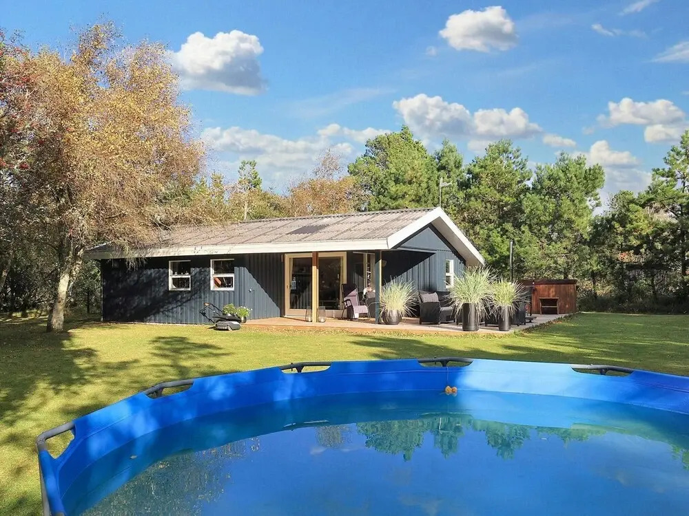 6 Person Holiday Home in Pandrup