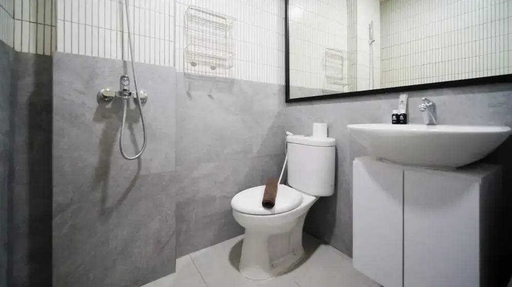 Restful And Tidy 2Br At Benson Supermall Mansion Apartment