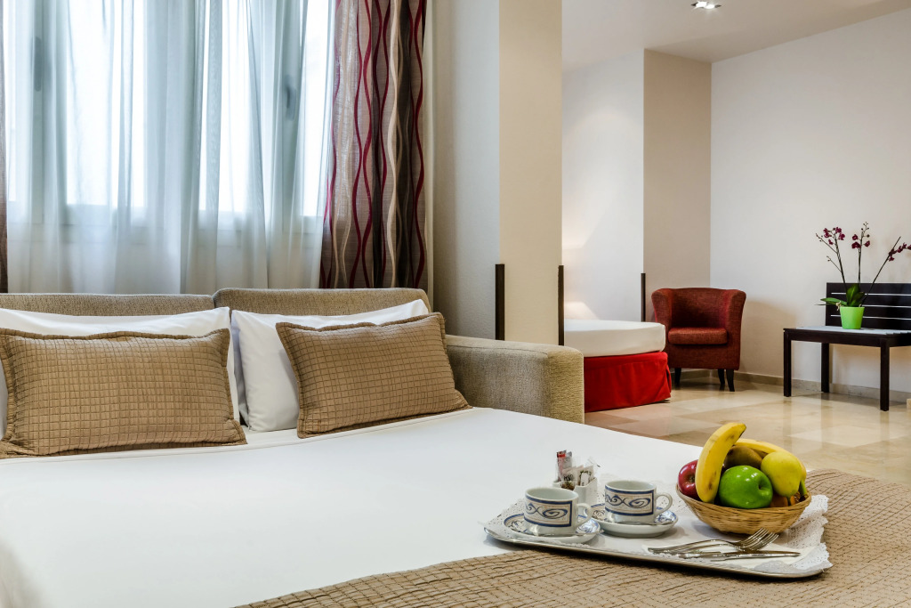 Exe Suites 33