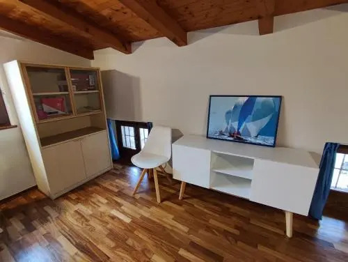 Al Lago Apartments