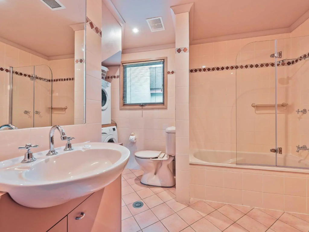 Lhotsky 2 Bedroom with fireplace and sweeping mountain view