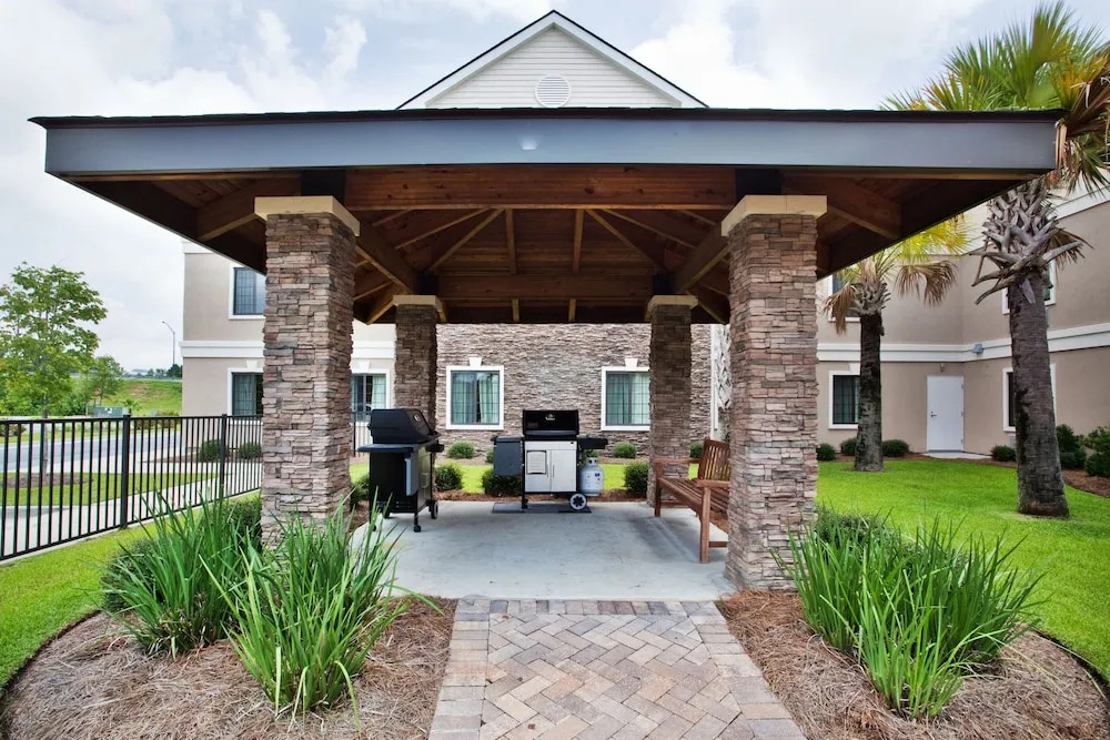 Staybridge Suites Savannah Airport