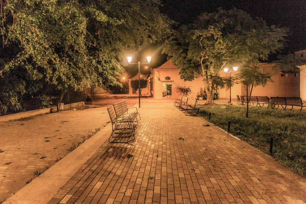 La Casa Amarilla