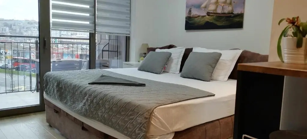 4 Belgrade Waterfont - Beograd na vodi-Check availability before booking whats app-proverite raspolozivost pre rezervacije whats app 3 8 1 6 0 3 3 3 2 8 7 6